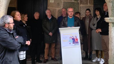8M en Ribadavia.En la capital de O Ribeiro celebraron la jornada recordando a las hermanas Touza
