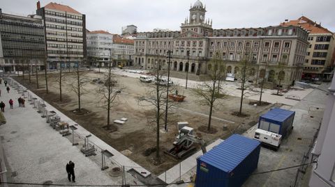 Vista general de la plaza de Armas, con el gran rectángulo que se cubrirá con pavimento de tierra