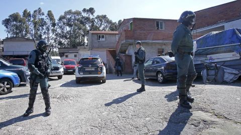 Operación antidroga de la Guardia Civil en el poblado del Vao