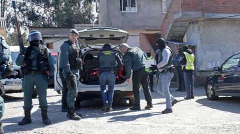 Operación antidroga de la Guardia Civil en el poblado del Vao