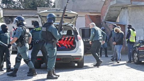 Operación antidroga de la Guardia Civil en el poblado del Vao