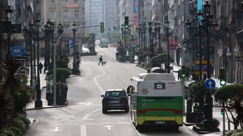La calle Urzaiz de Vigo, casi vacía