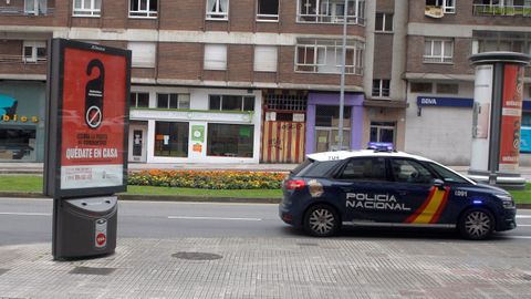 La Policía Nacional patrulla las calles de Gijón