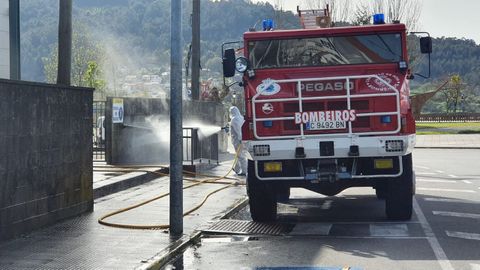 Personal municipal desinfectó varias zonas en Noia.