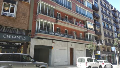 Aspecto actual de los bajos del número 19 de la calle Cervantes, donde estuvo abierta La Real
