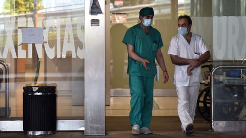 Los sanitarios han sido uno de los colectivos más golpeados por el covid-19
