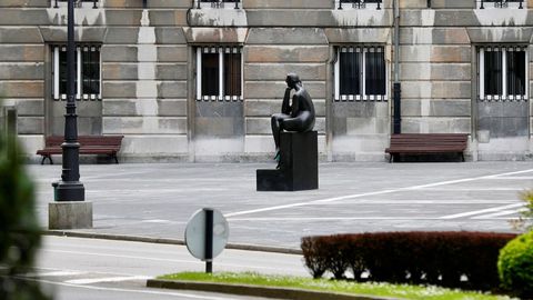 Vista de la plaza del Carbayn, en el centro de Oviedo, junto al teatro Campoamor,