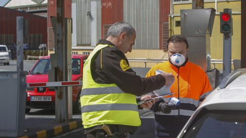 Todo el personal que entra en Navantia pasa por un control de temperatura