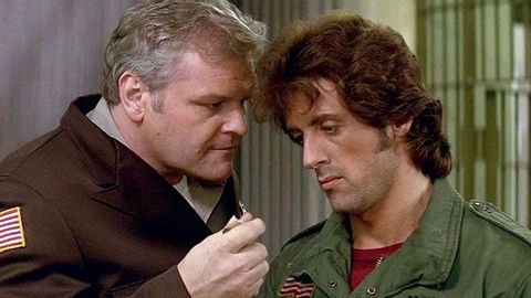 Dennehy, con Sylvester Stallone en «Acorralado»