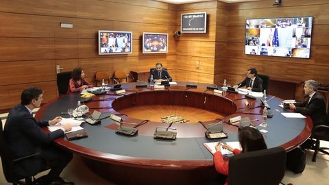 Sánchez preside el Consejo de Ministros Extraordinario celebrado en Moncloa el 26 de abril