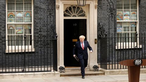 El primer ministro británico retomó el mando reuniéndose con el gabinete de crisis del covid-19