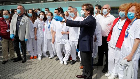 Las instalaciones quedarán, de todas formas, preparadas ante la posibilidad de que vuelva a ser necesario abrirlas si hay un rebrote del covid-19. En la foto, el alcalde de Madrid, Martínez Almeida
