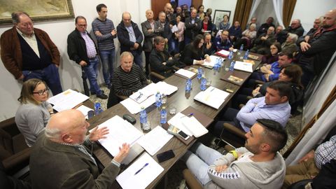 Pleno de Monterroso donde se escenificó el gobierno ahora roto
