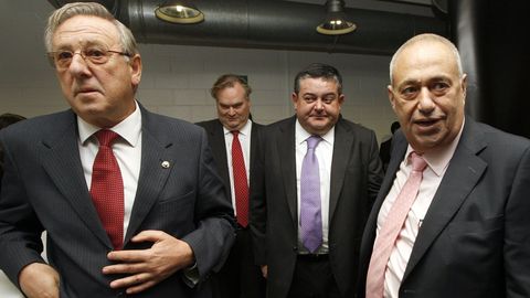 Manuel Jove (a la derecha), junto a su hermano Ángel, presidente de Anjoca