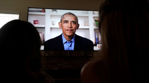 Obama ha roto la tradicin de no criticar a los dems presidentes