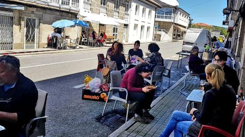 Primera feria en Castro Caldelas en la fase 1 de la desescalada