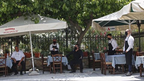 En Grecia han reabierto bares y restaurantes