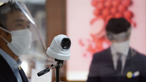 Las cámaras térmicas se han convertido en habituales en los centros comerciales de Japón