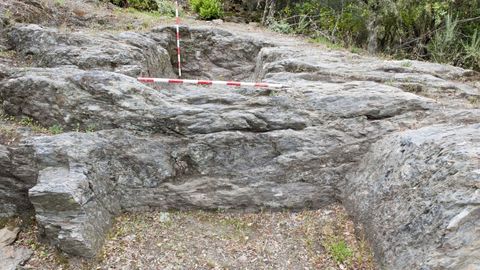 Lagar rupestre de Penalonga, en la zona vitícola del Bibei, dentro de la denominación de origen Ribeira Sacra
