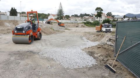 La maquinaria ha comenzado los movimientos de tierras para la construcción