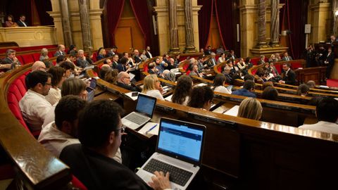 Vista general del Parlamento cataln durante una sesin plenaria