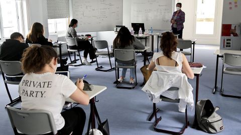 Alumnos de un centro de Vigo que se preparan para la selectividad
