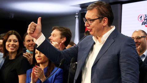 Vucic celebra su contundente victoria en las elecciones generales