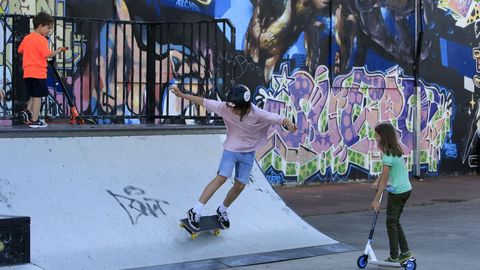 En el parque de Frigsa ya hay una pista de «skate»