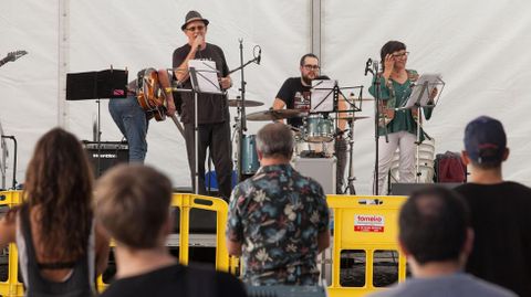 Skintight actuará en Sarria