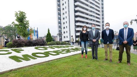 De izquierda a derecha: Beatriz Álvarez Mesa, Alfredo Canteli, José Moro y Manuel Paredes