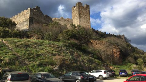 El castillo de Cornatel, en Priaranza del Bierzo, es visitable, aunque está en obras de consolidación