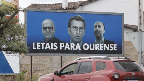 Valla publicitaria en la calle Marcelo Macías