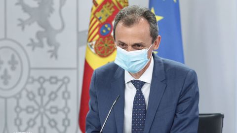 El ministro de Ciencia e Innovacin, Pedro Duque, a su llegada a la comparecencia en rueda de prensa posterior al Consejo de Ministros celebrado en Moncloa este martes 30 de junio