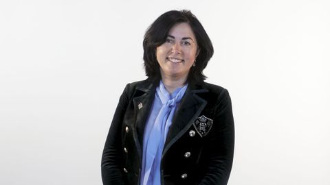 María Elena Candía López, número 1 del PP por Lugo. (Mondoñedo, 1978). Licenciada en Derecho por la UDC. Es alcaldesa de Mondoñedo desde el 2015 y portavoz del Grupo Provincial del PP en el Consejo Provincial de Lugo desde finales del 2011; institución en la que también ocupó la presidencia de julio a octubre de 2015.