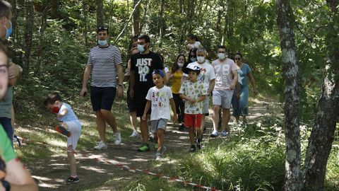 Jornada de diversión y deporte en el campamento Sporty, en Allariz