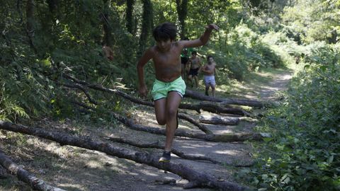 Jornada de diversión y deporte en el campamento Sporty, en Allariz