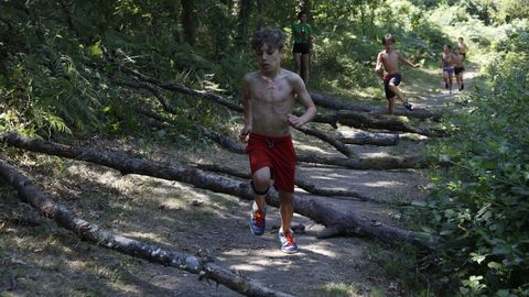 Jornada de diversión y deporte en el campamento Sporty, en Allariz