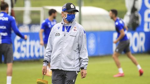 Fernando Vázquez, durante un entrenamiento reciente