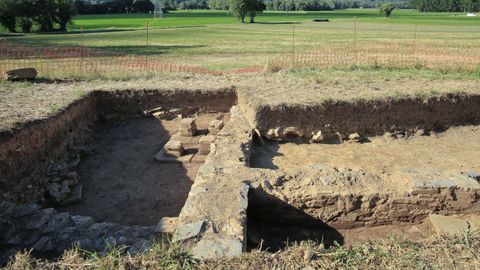 Excavacióna arqueológica en una villa romana en Coea, Castro de Rei
