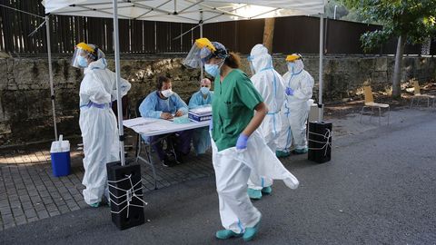 Carpa para las pruebas del covid-19 en Betanzos