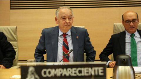 Eugenio Pino Sánchez declarando en la comisión del Congreso sobre la utilización partidista del Ministerio del Interior en el 2017