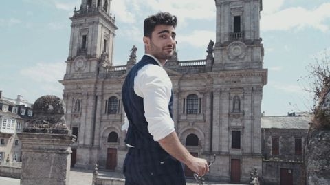 David Vilares en el vídeo promocional del certamen, rodado en ubicaciones de la provincia