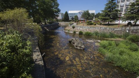 Río Anllóns a su paso por Carballo