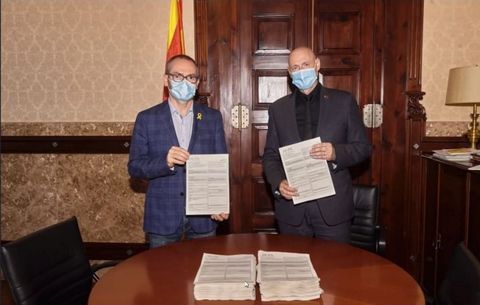 El vicepresidente primero del Parlament, Josep Costa, y el primer secretario del Parlament, Eusebi Campdepadrós (JxCAT)