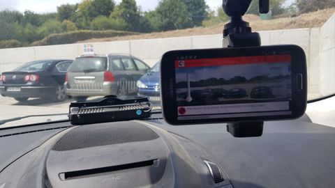 Dispositivo de identificación de matrículas de la Policía Local de Ares