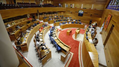 La Cámara de O Hórreo se pone a andar bajo el influjo de la mayoría absoluta más amplia del Partido Popular.