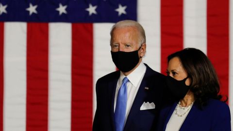 El próximo candidato demócrata a la presidencia de EE.UU., Joe Biden, y la candidata a la vicepresidencia, Kamala Harris