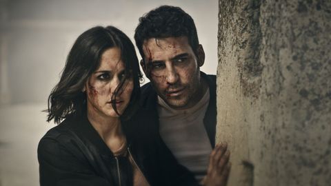 Megan Montaner y Miguel Ángel Silvestre en «30 monedas».