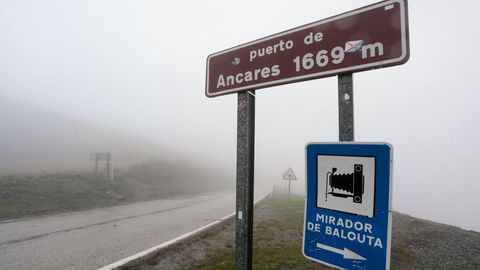 El accidente se produjo cerca del Puerto de Ancares