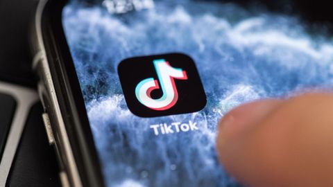 El presidente estadounidense, Donald Trump, considera que el Gobierno chino intenta espiar a EE.UU. a travs de la app TikTok, por lo que la prohibir desde septiembre
